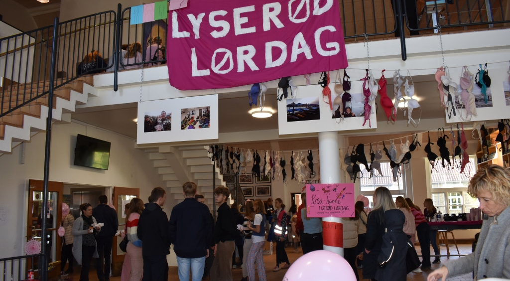 Flot flot resultat for ‘Lyserød Lørdag’ på Virum Gymnasium. 27.326,47 kr. blev indsamlet.